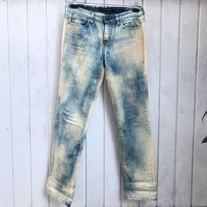 Calvin Klein Jeans - Bleached Blue